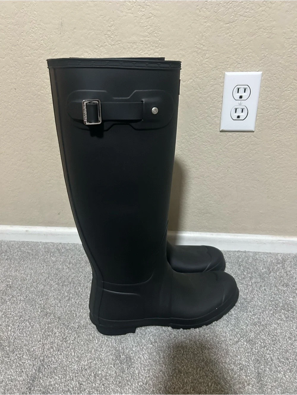 Hunter Black Tall Women's Rain Boots with Signature Logo